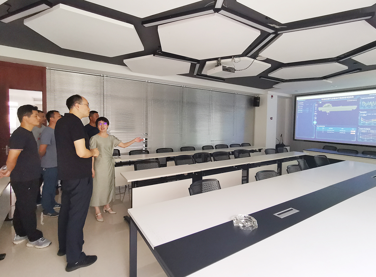 微特總經(jīng)理高鈺敏、水電事業(yè)部韓信熱情接待了來(lái)訪貴賓